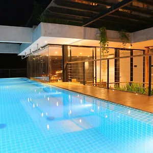 Hotell Lakewood, Kandy