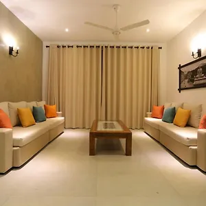 Otel Lotus, Kandy